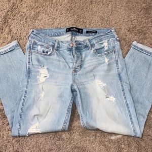 Hollister low-rise boyfriend jeans